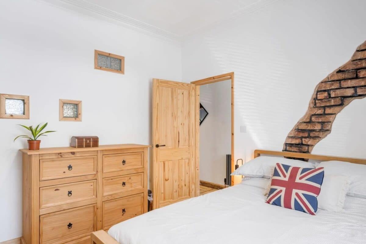 הוילה Stylish House W Free Parking Nr Exeter Centre מראה חיצוני תמונה